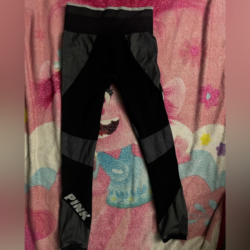 Victoria’s Secret pink leggings